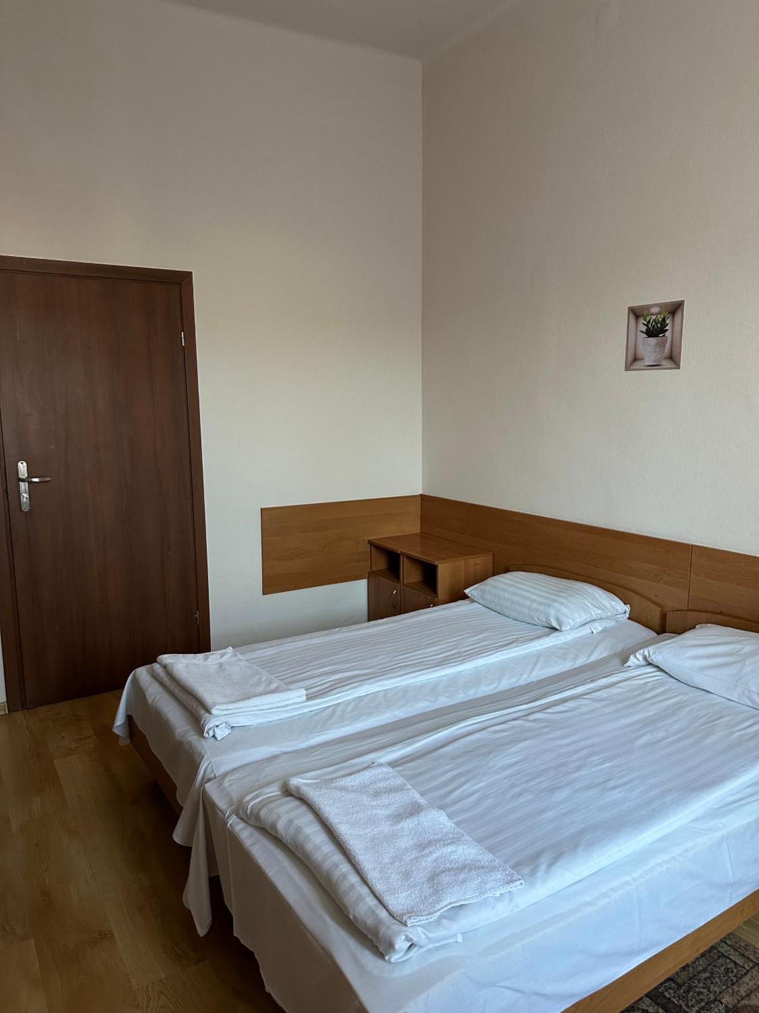 Hotel Haga Częstochowa Екстериор снимка