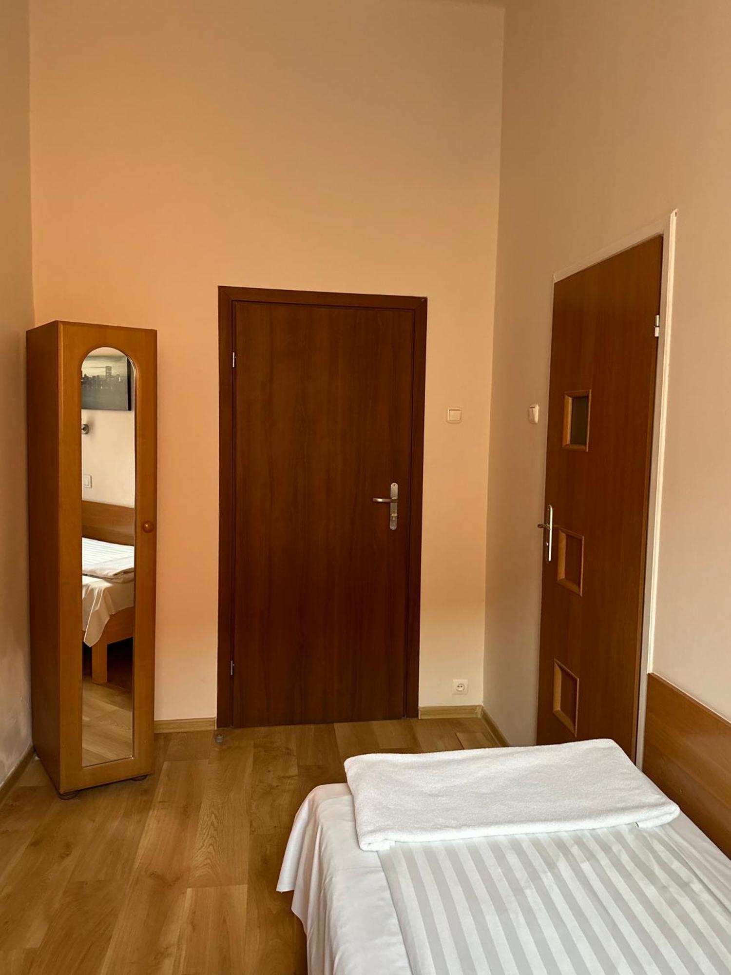 Hotel Haga Częstochowa Екстериор снимка
